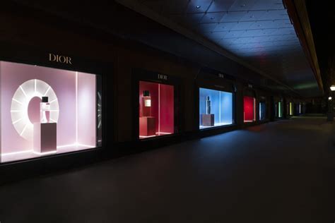 vitrine dior 2023|galerie Dior tourisme.